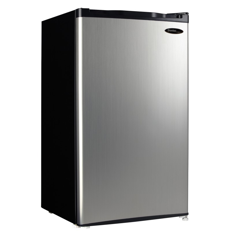 3.2 cu. ft. Compact Refrigerator LOG032C1BSLDD-3